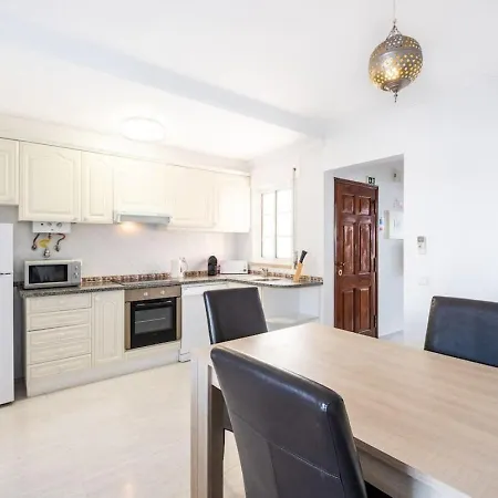 Nidio - Great Location Holiday home